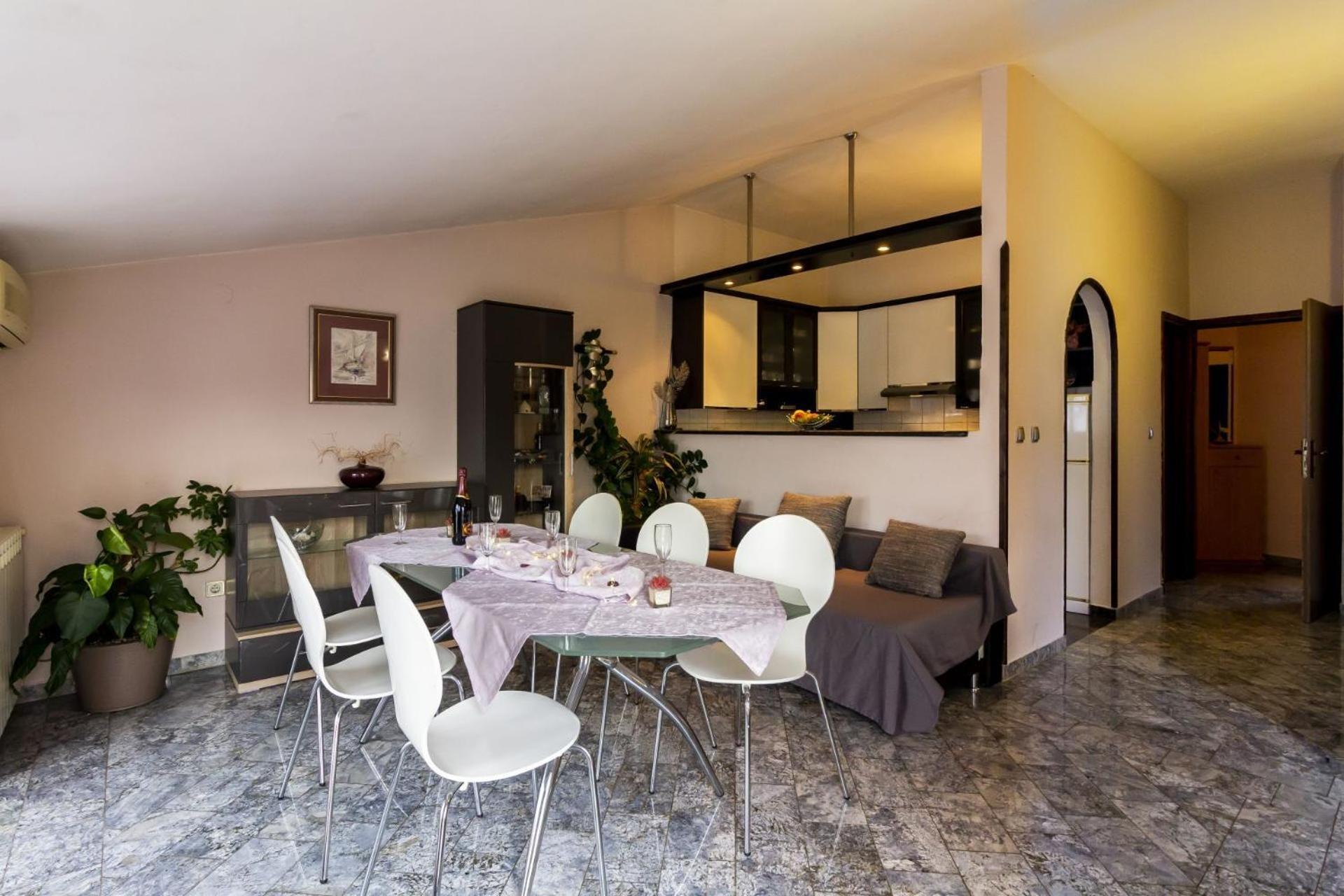 Apartments Mir Fažana Eksteriør bilde